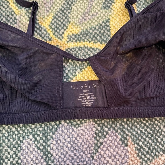 Negative Sieve cutout bra Navy Sheer sz 5 (lg) - Picture 3 of 4